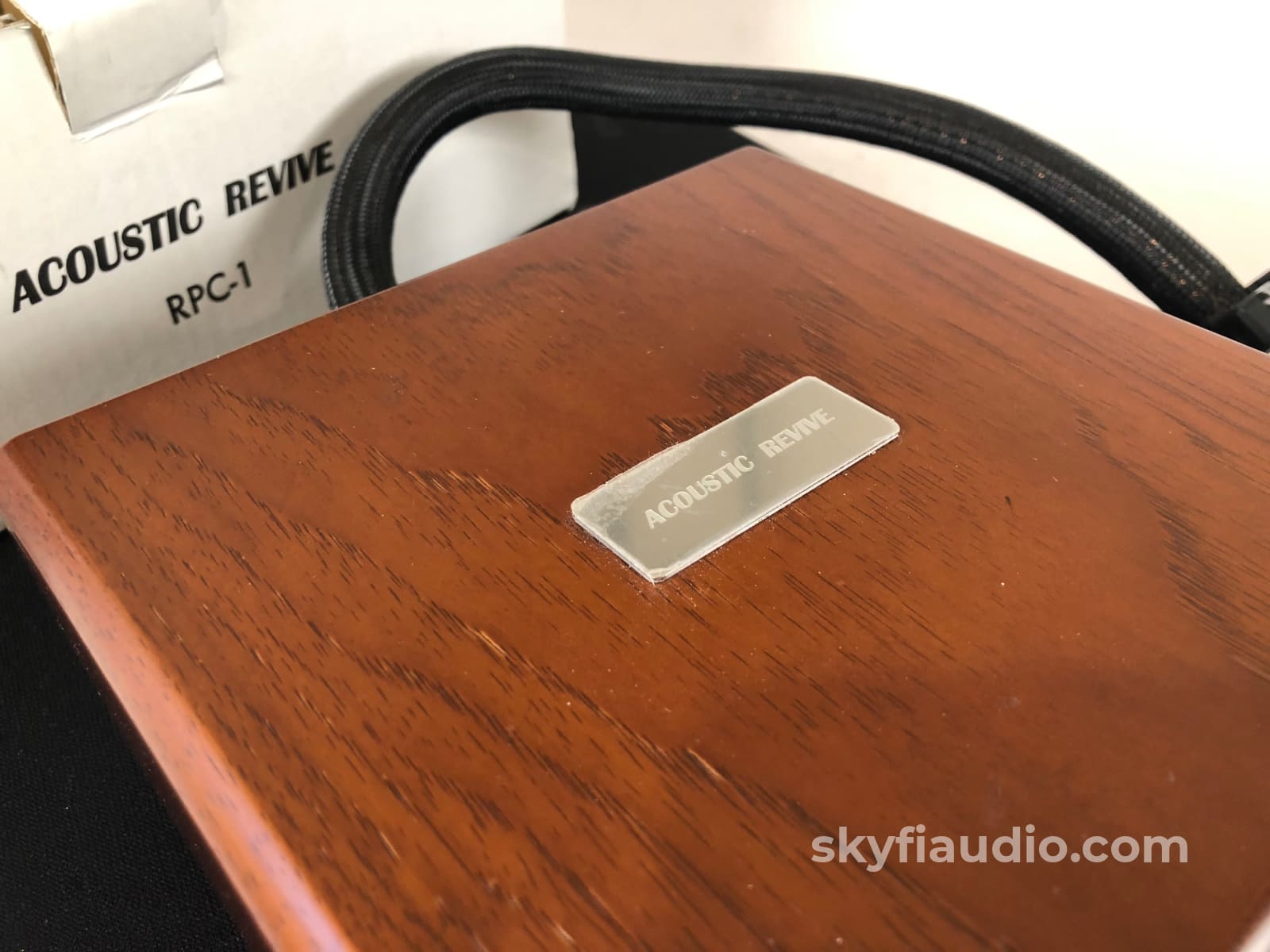Acoustic Revive Power Supply Conditioner RPC-1 (B)