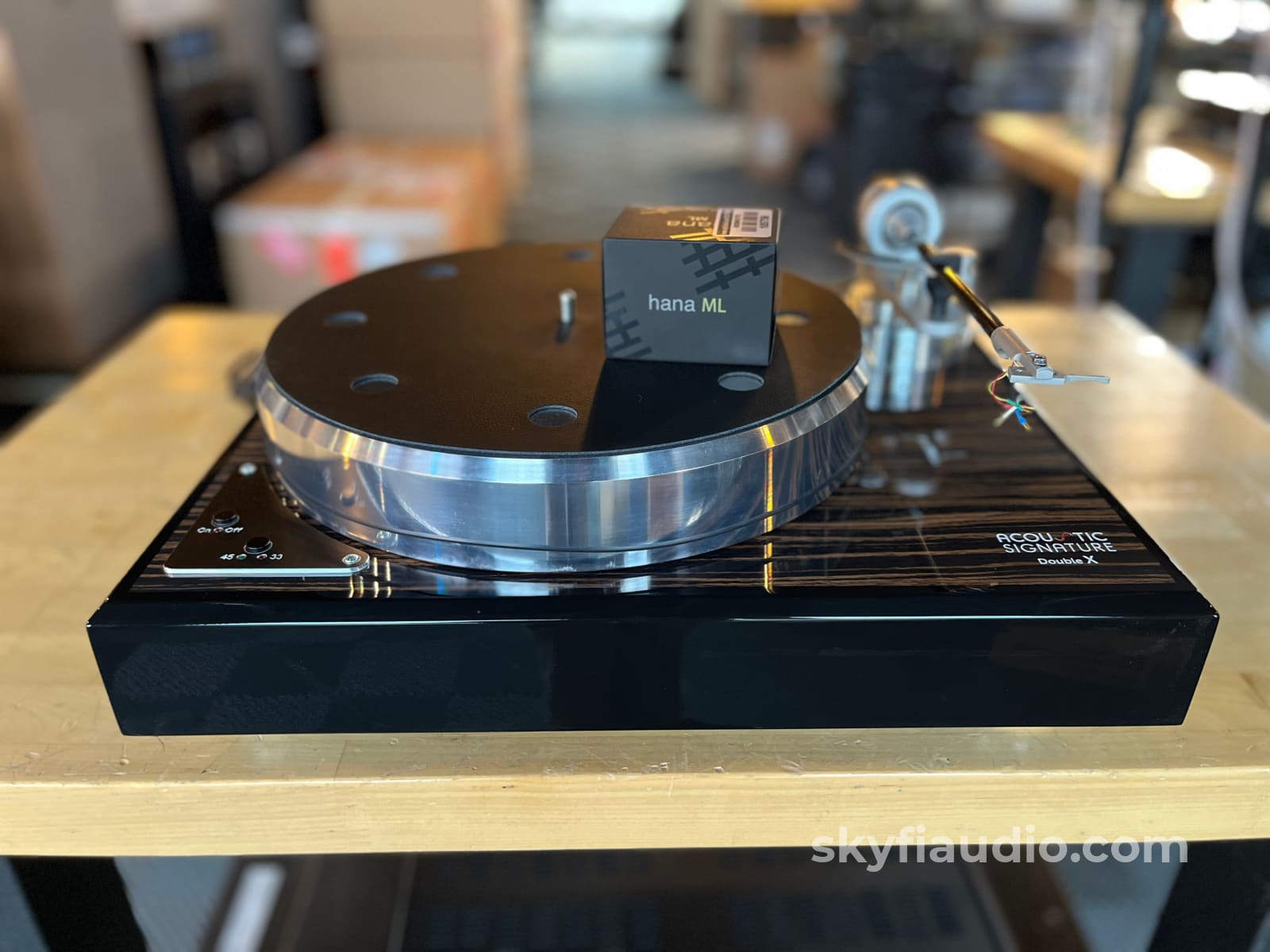 Acoustic Signature Double X Turntable - W/ New Hana Ml