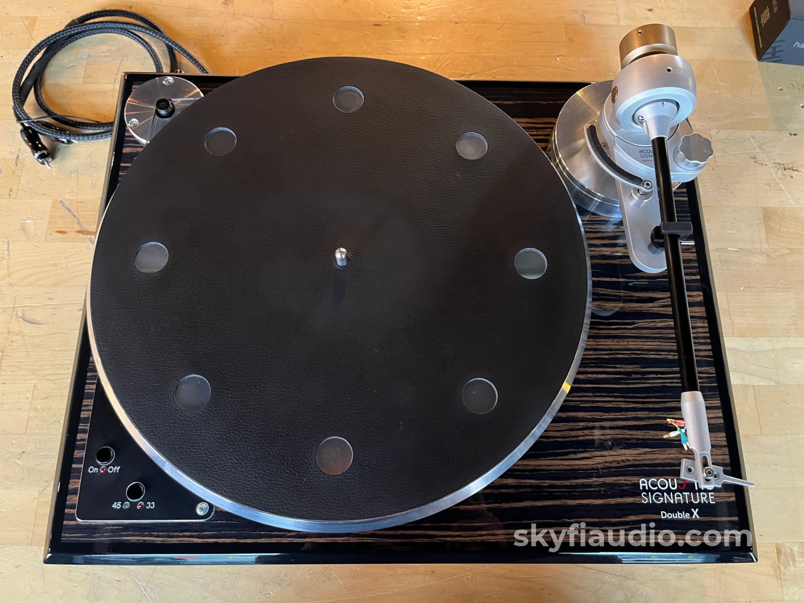 Acoustic Signature Double X Turntable - W/ New Hana Ml