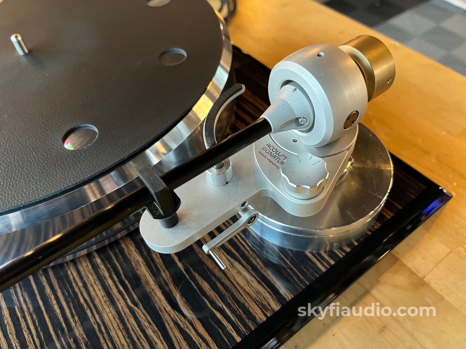 Acoustic Signature Double X Turntable with New HANA MH - Perfectly Cal