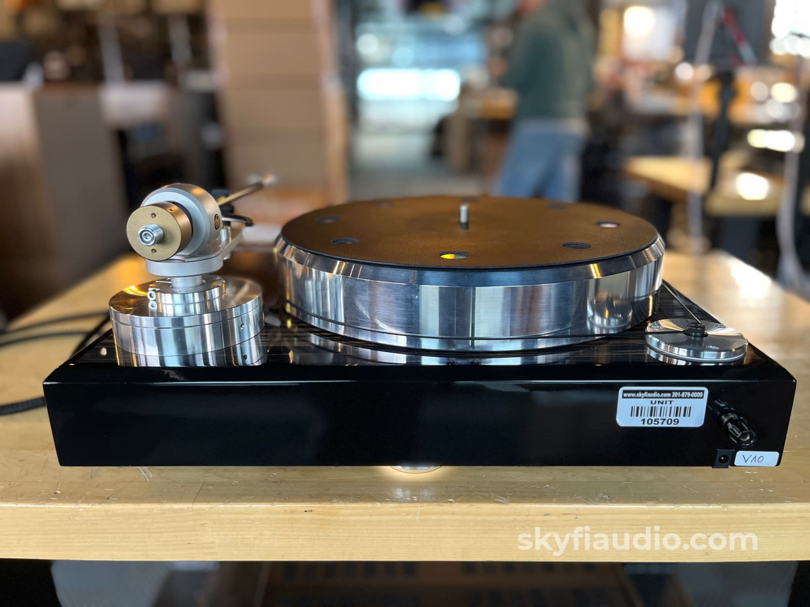 Acoustic Signature Double X Turntable with New HANA MH - Perfectly Cal