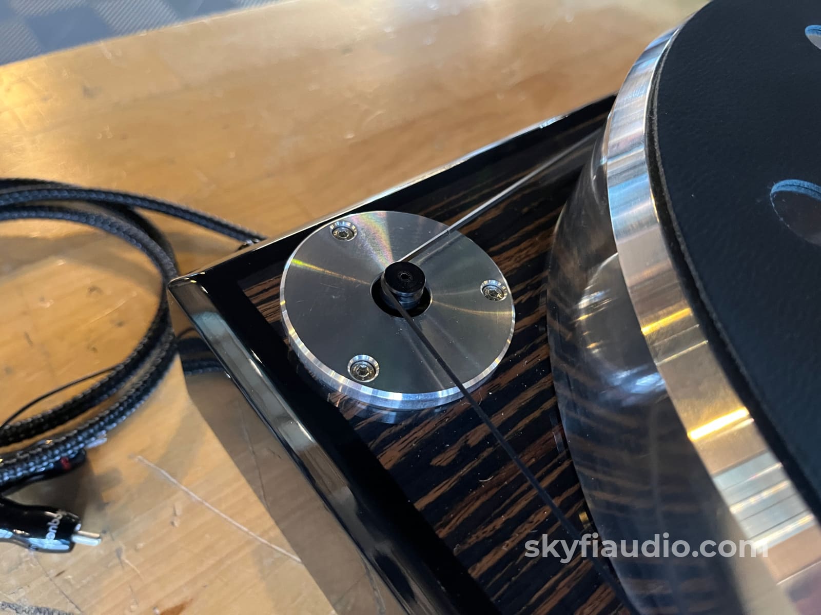 Acoustic Signature Double X Turntable with New HANA MH - Perfectly Cal