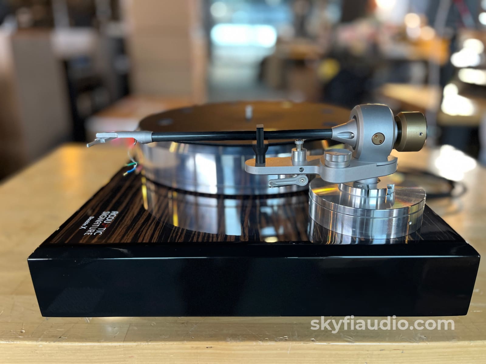Acoustic Signature Double X Turntable with New HANA MH - Perfectly Cal