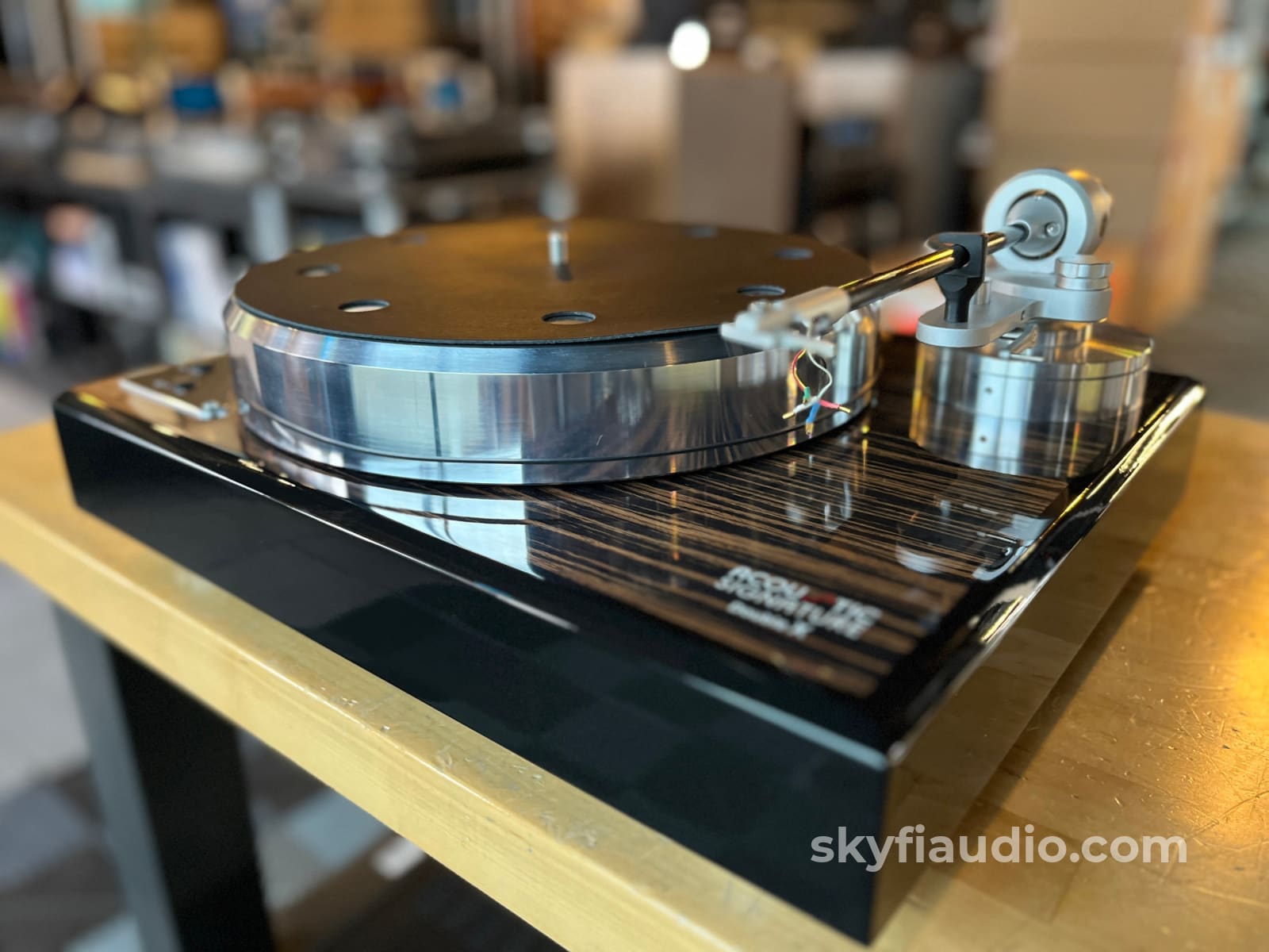 Acoustic Signature Double X Turntable with New HANA MH - Perfectly Cal