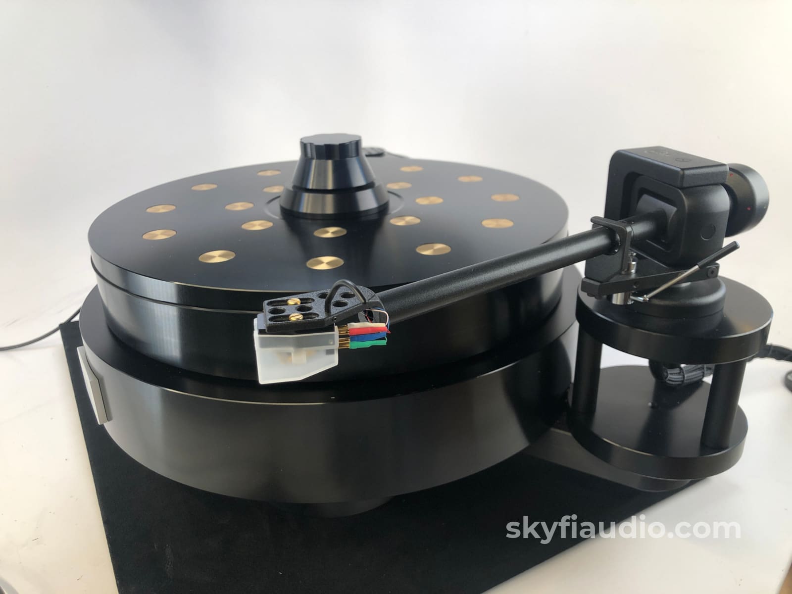 Acoustic Signature Mambo Turntable With Kuzma Tonearm