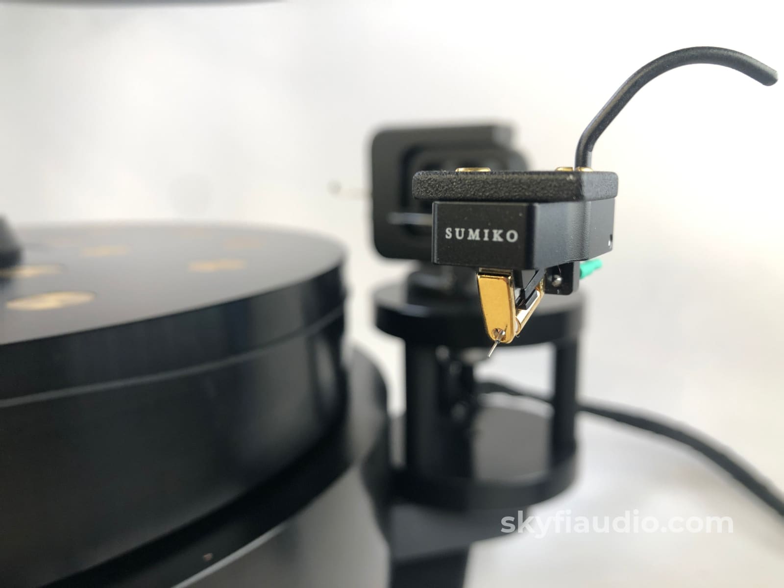 Acoustic Signature Mambo Turntable With Kuzma Tonearm