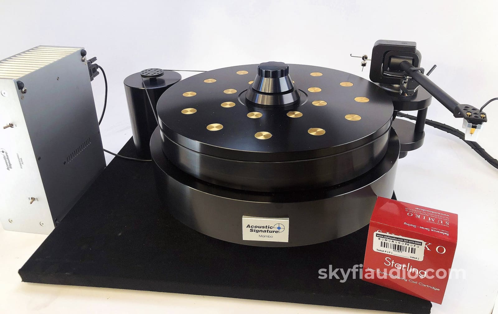 Acoustic Signature Mambo Turntable With Kuzma Tonearm