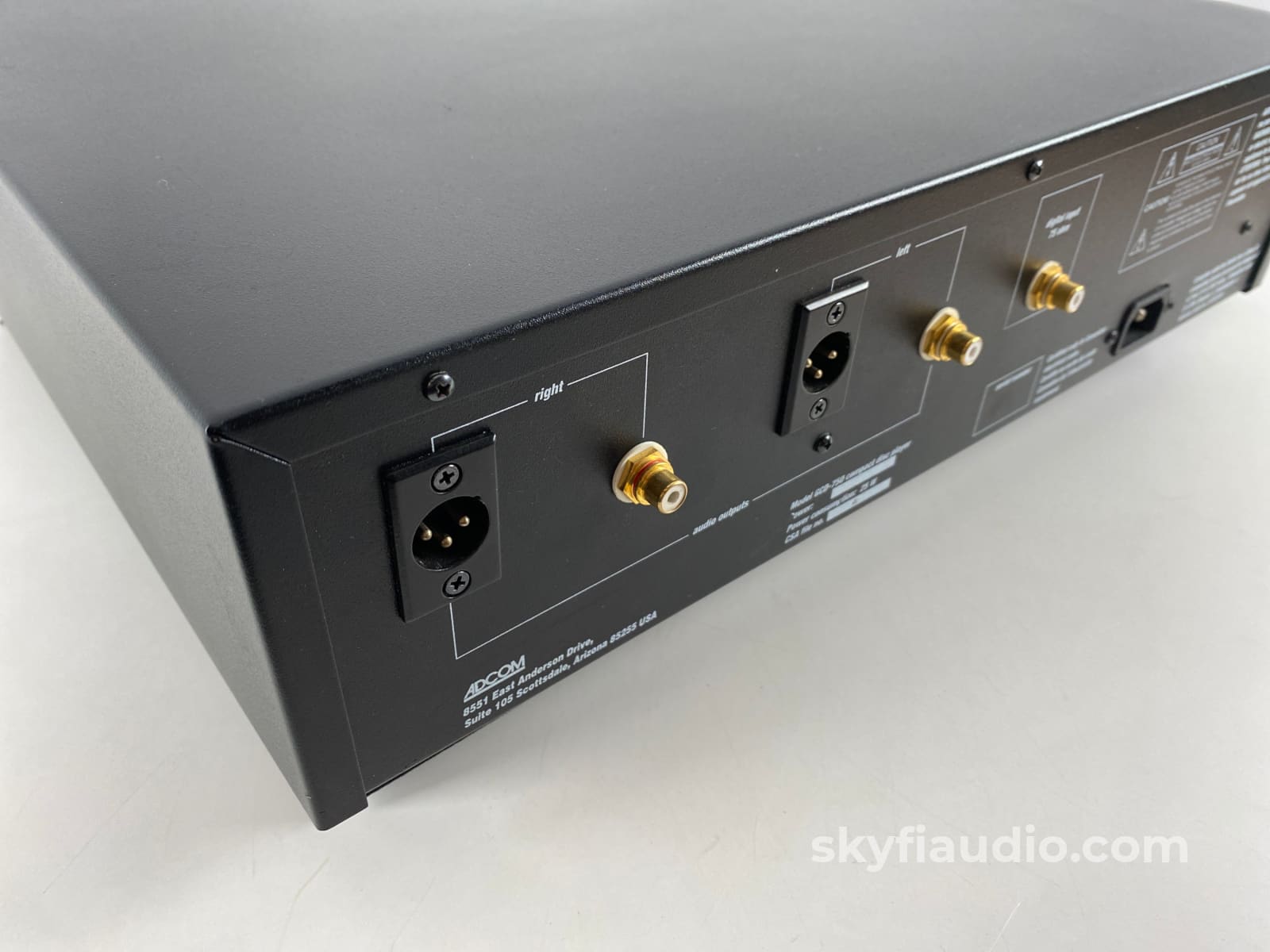 Adcom GCD-750 HDCD CD Player and Outboard System DAC