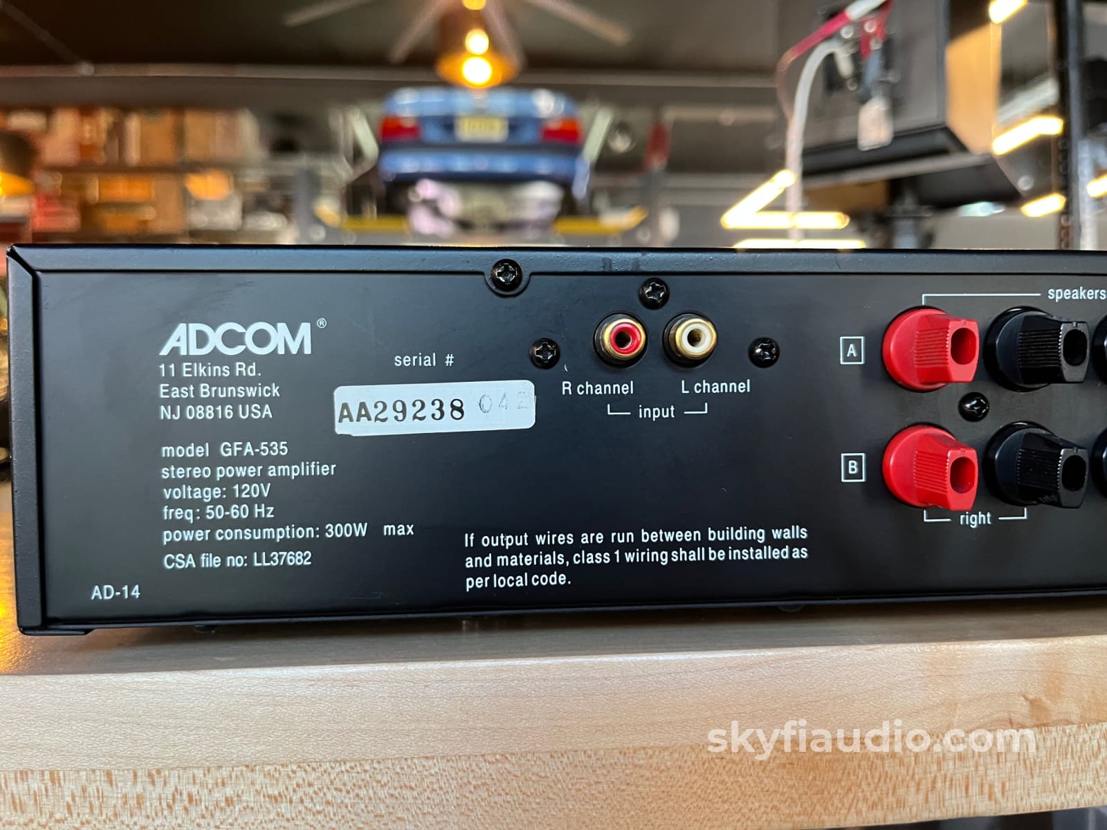 Adcom GFA 535 Solid State Amplfiier With Manual Amplifier