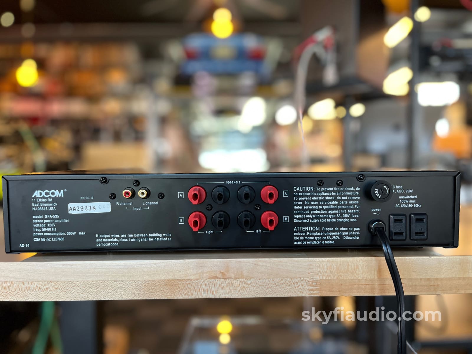 Adcom GFA 535 Solid State Amplfiier With Manual Amplifier