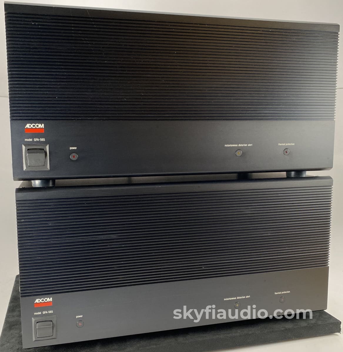 Adcom Gfa-565 Monoblocks - Fully Serviced With New Driver Boards And Original Boxes Amplifier