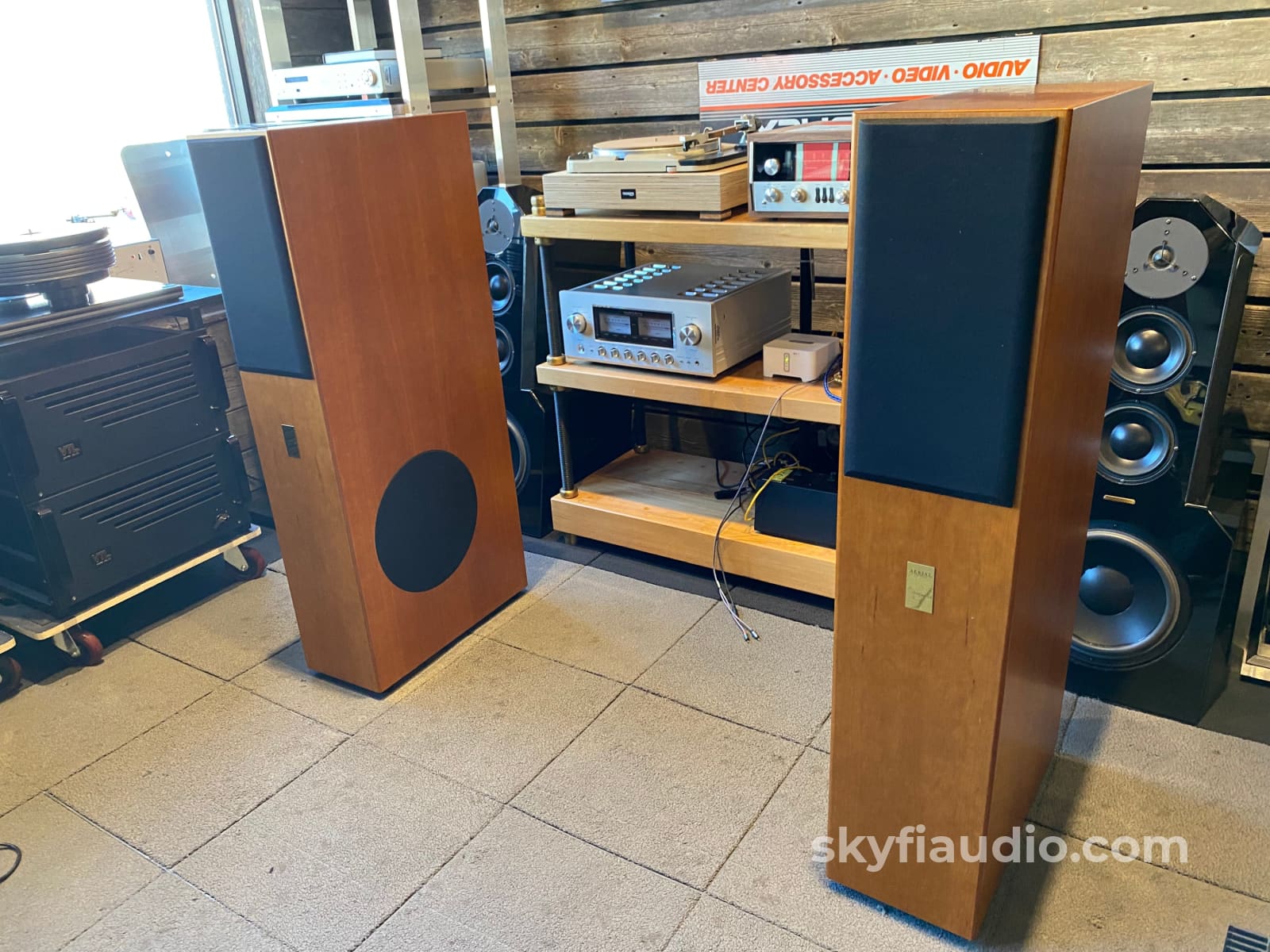 Aerial Acoustics Model 8 Loudspeakers Highly Reviewed Gorgeous Cherry Finish Speakers