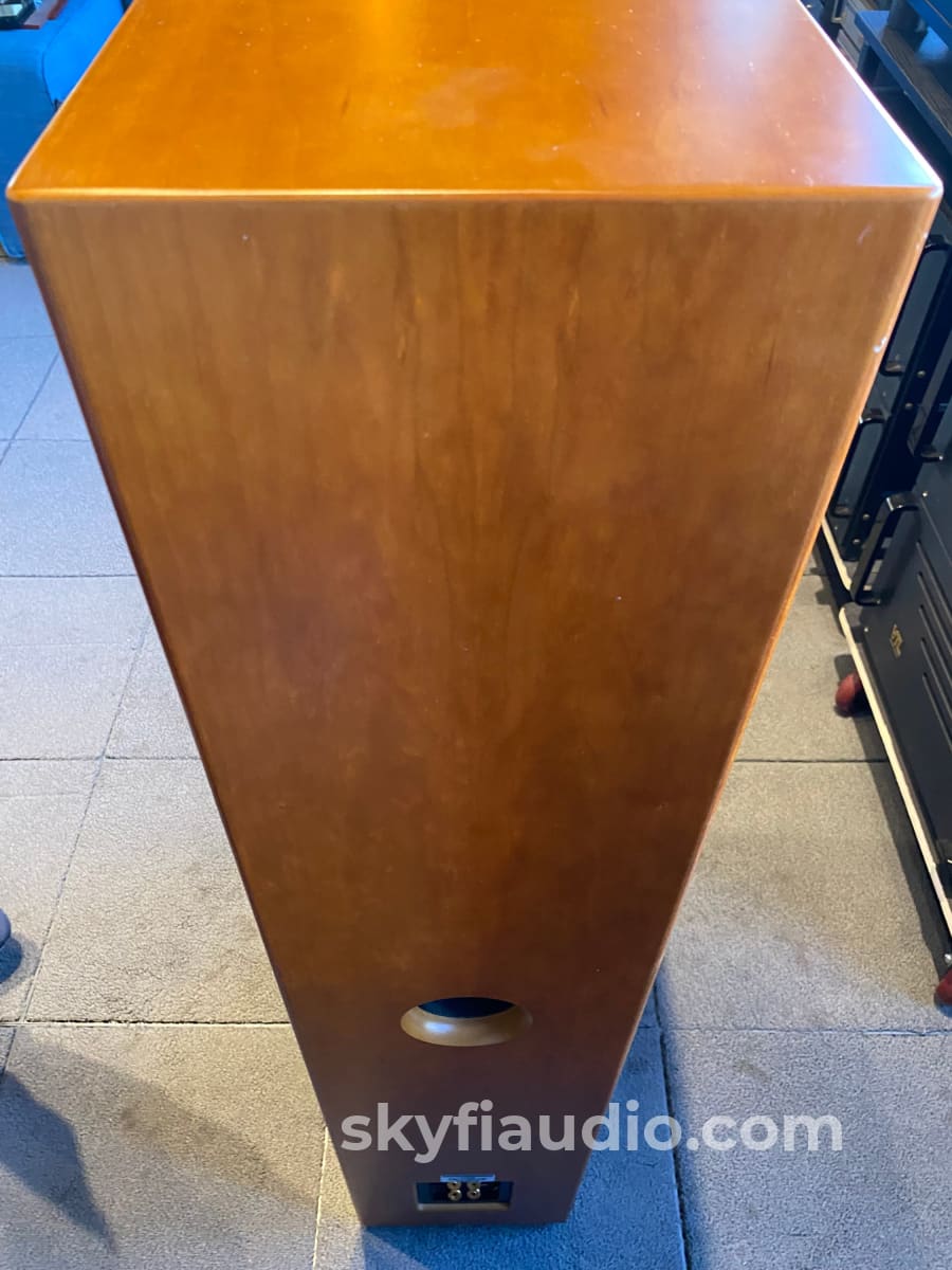 Aerial Acoustics Model 8 Loudspeakers Highly Reviewed Gorgeous Cherry Finish Speakers