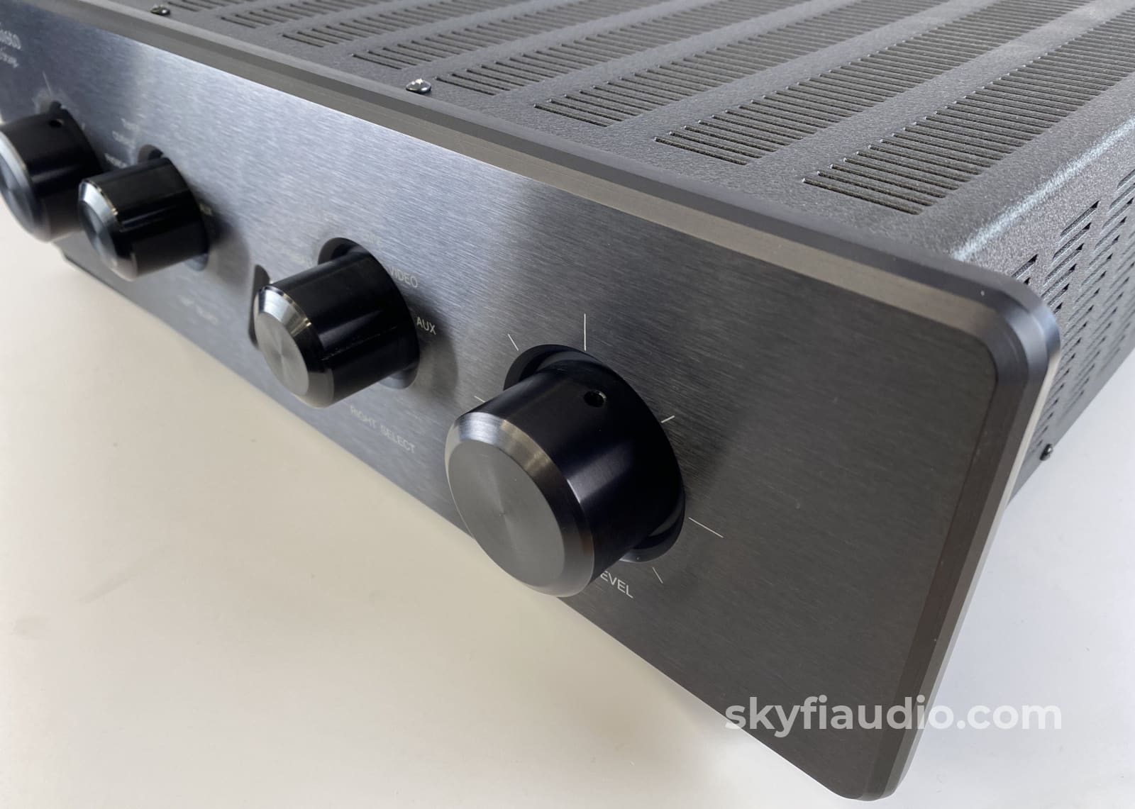 Aesthetix Callisto Signature Edition Tube Preamplifier W/Dual Power Supplies