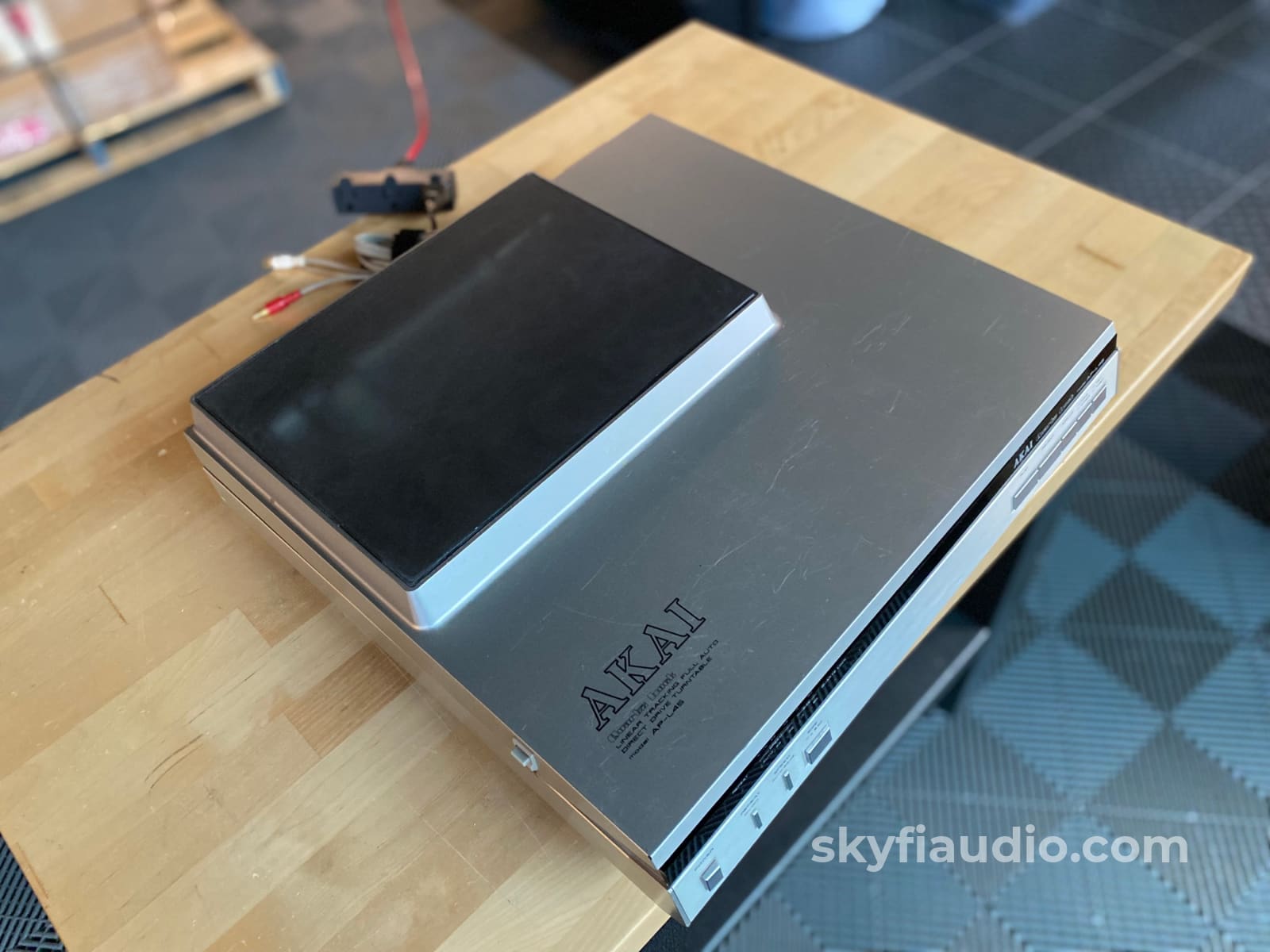 Akai AP-L45 Linear Tracking Fully-Automatic Turntable - With New Sumik