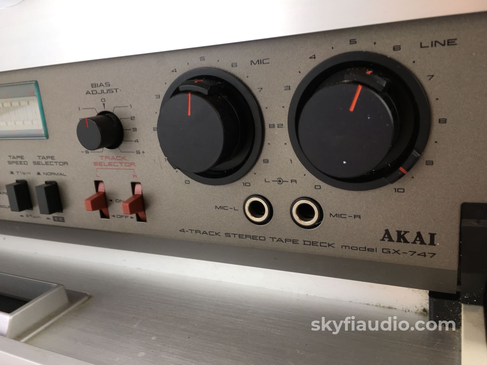 Akai GX-747 Professional Stereo Reel to Reel Tape Recorder