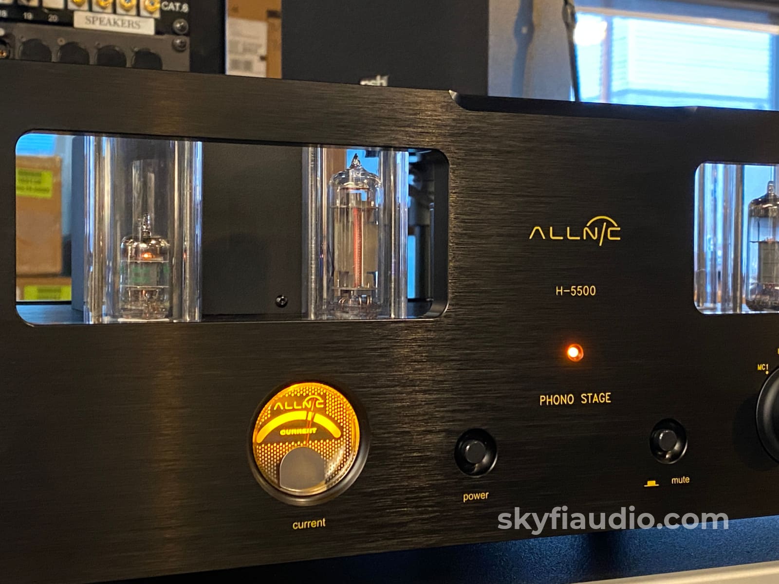 Allnic H-5500 Tube Phono Preamp Preamplifier