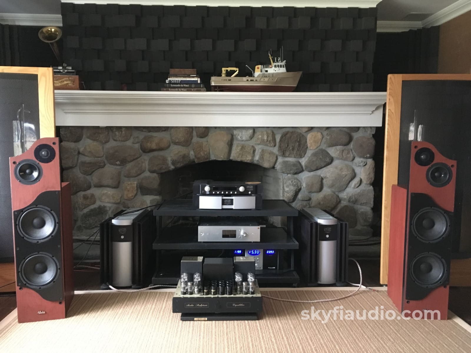 Alon Lotus Elite Speakers - Restored And Super Rare Cherry