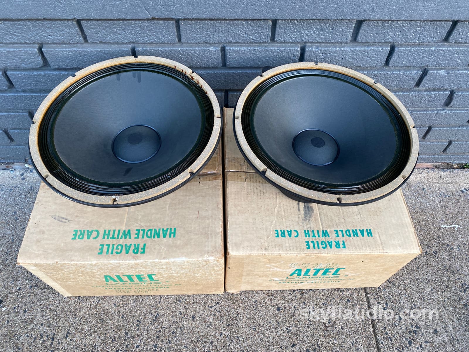ALTEC 817B　LANSING スピーカ 　 MR94B 515-16G 817B SYSTEM ALTEC - 中古オーディオ 高価買取・販売 ハイファイ堂