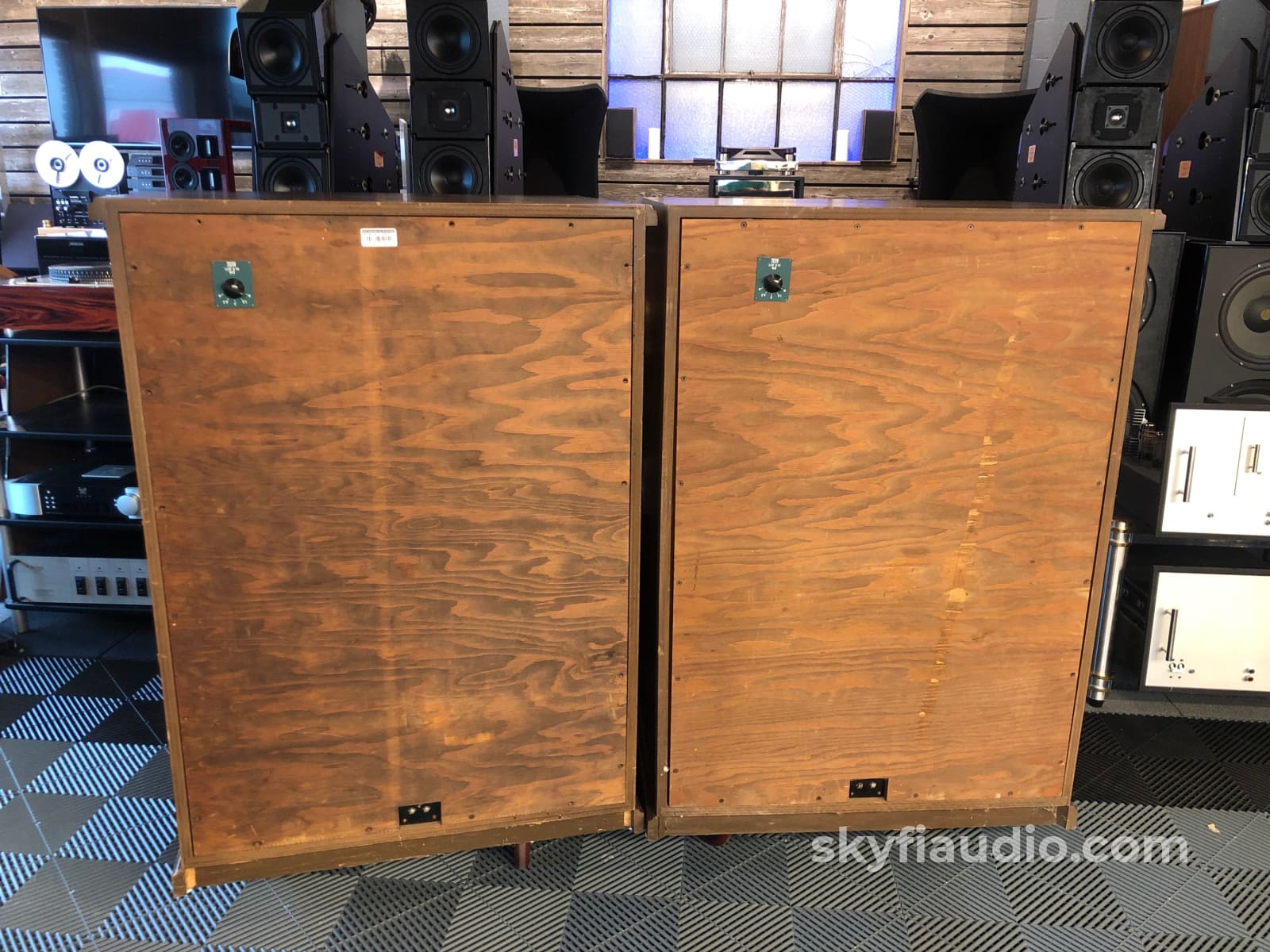 Altec Lansing Magnificent A7-500W-1 Speaker System - VOICE OF THE THEA