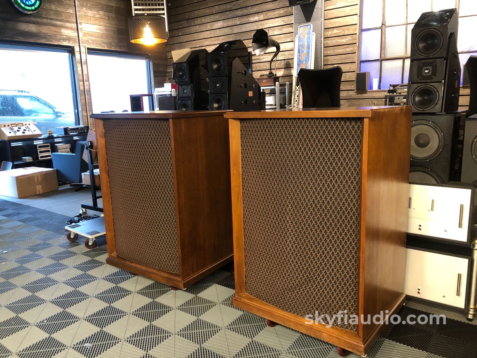 Altec Lansing Magnificent A7-500W-1 Speaker System - Voice Of The Theater Speakers