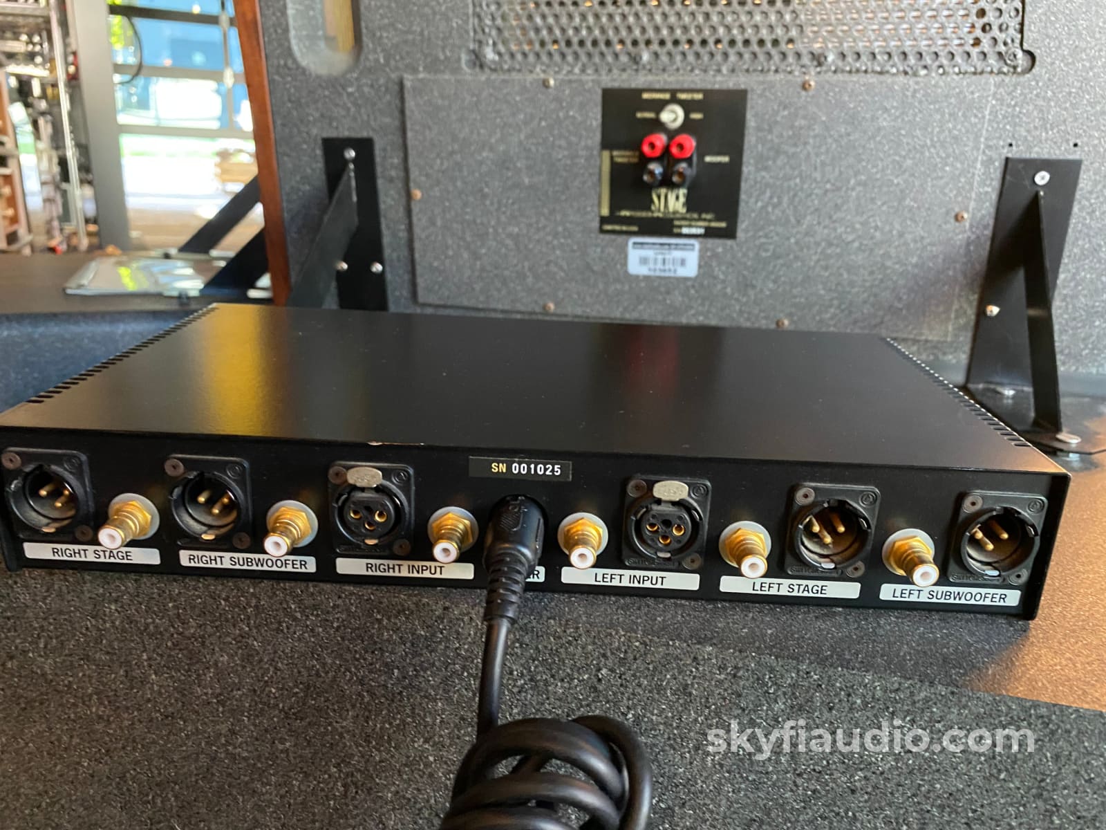 Apogee Stage Full Range Ribbon Speakers W/Matching Mini-Grand Subwoofers + Dax Crossover