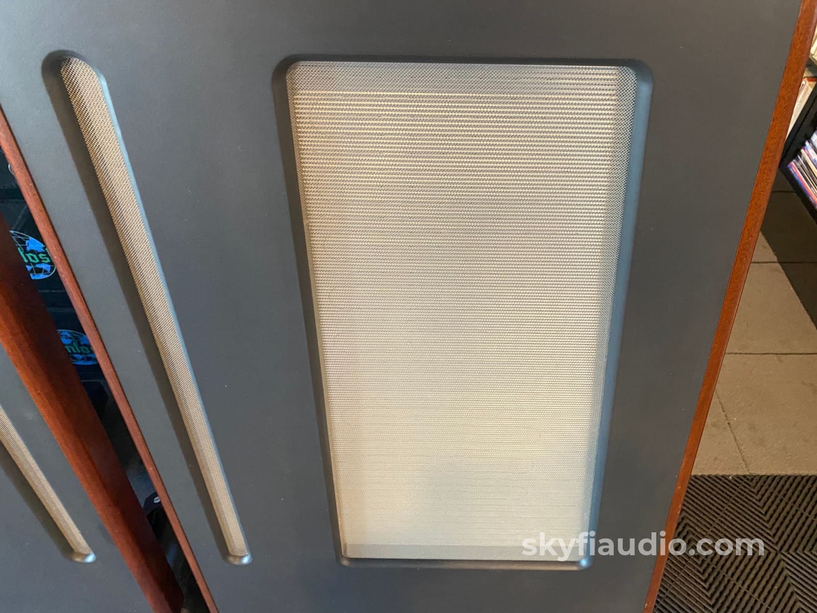 Apogee Stage Full Range Ribbon Speakers W/Matching Mini-Grand Subwoofers + Dax Crossover