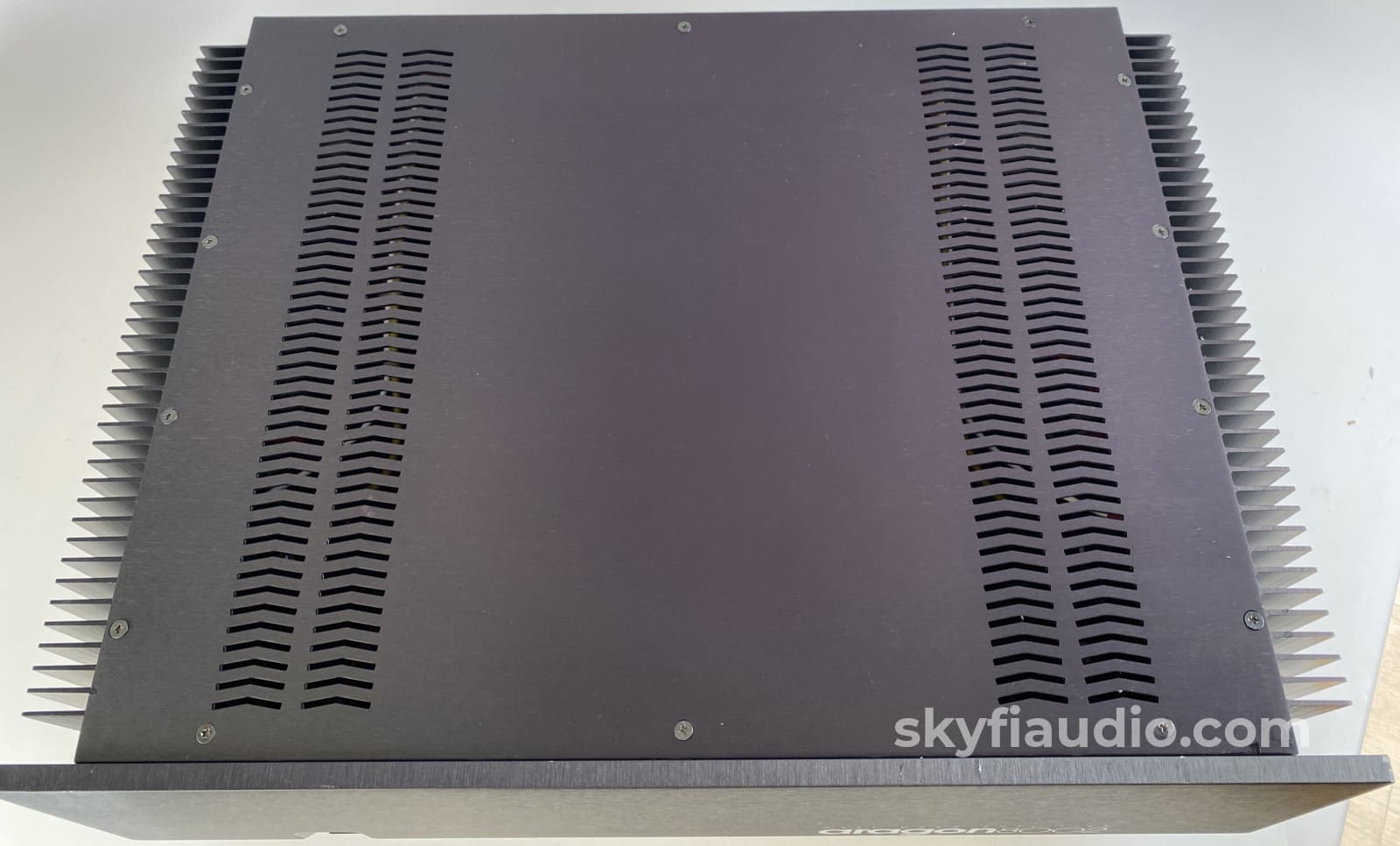 Aragon 8002 Vintage Dual Mono Solid State Amplifier