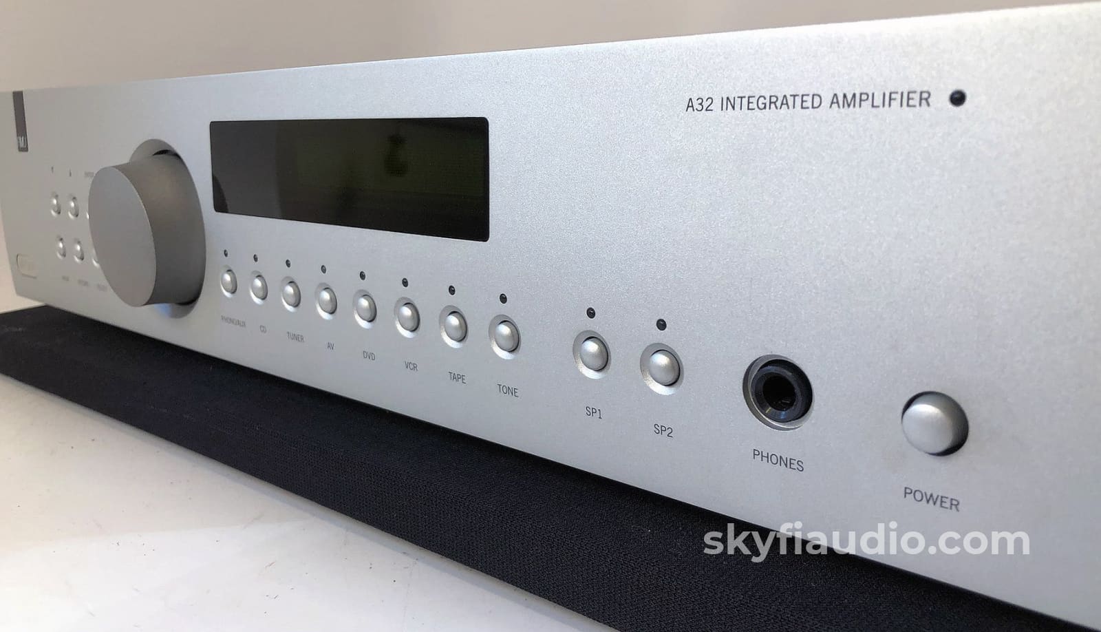 Arcam FMJ A32 Integrated Amplifier with MM/MC Phono