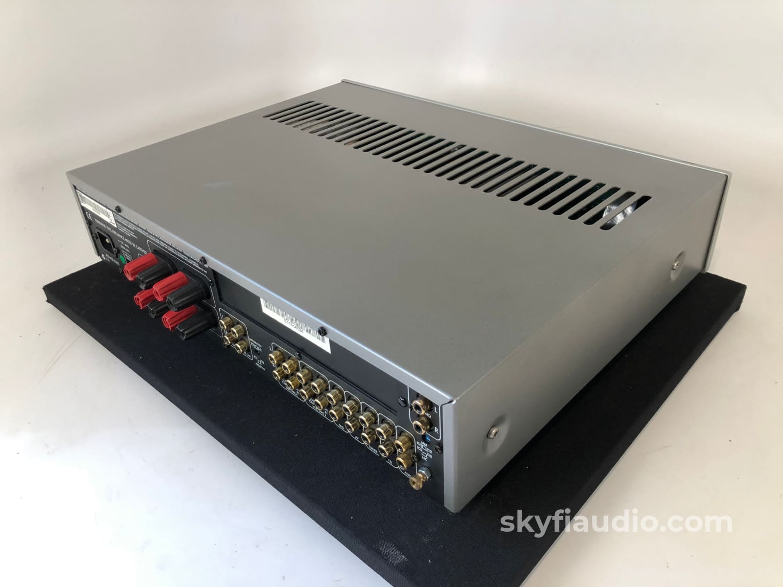 Arcam FMJ A32 Integrated Amplifier with MM/MC Phono