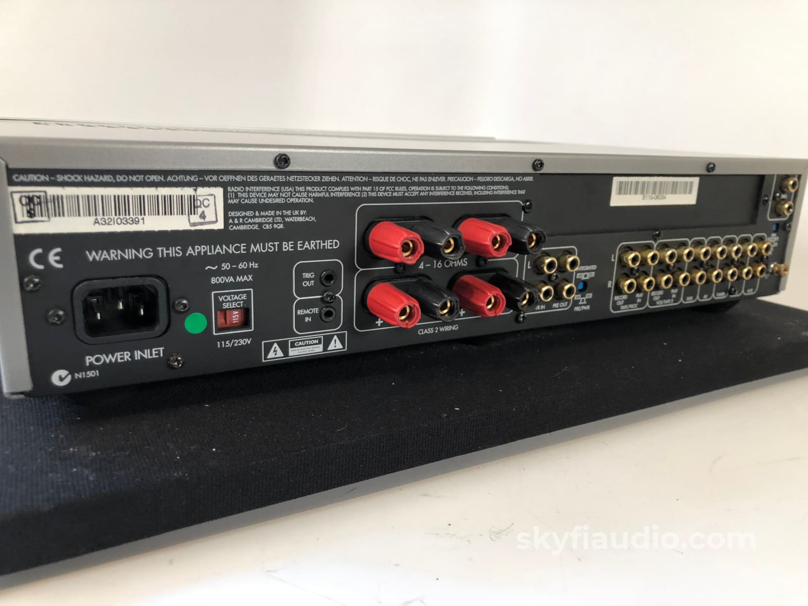 Arcam FMJ A32 Integrated Amplifier with MM/MC Phono