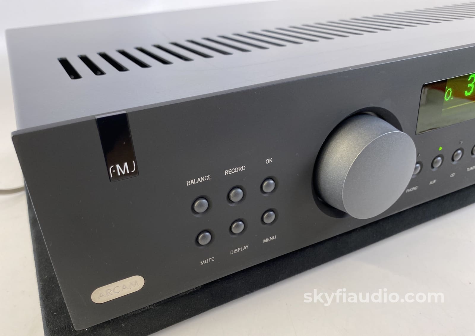 Arcam FMJ A38 Integrated Amplifier - Complete Set