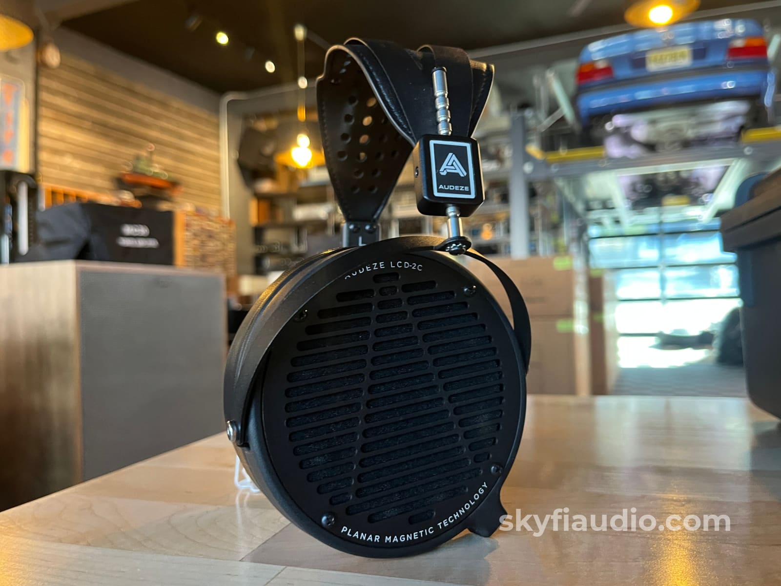 Audeze LCD-2C Classic Planar Magnetic Headphones