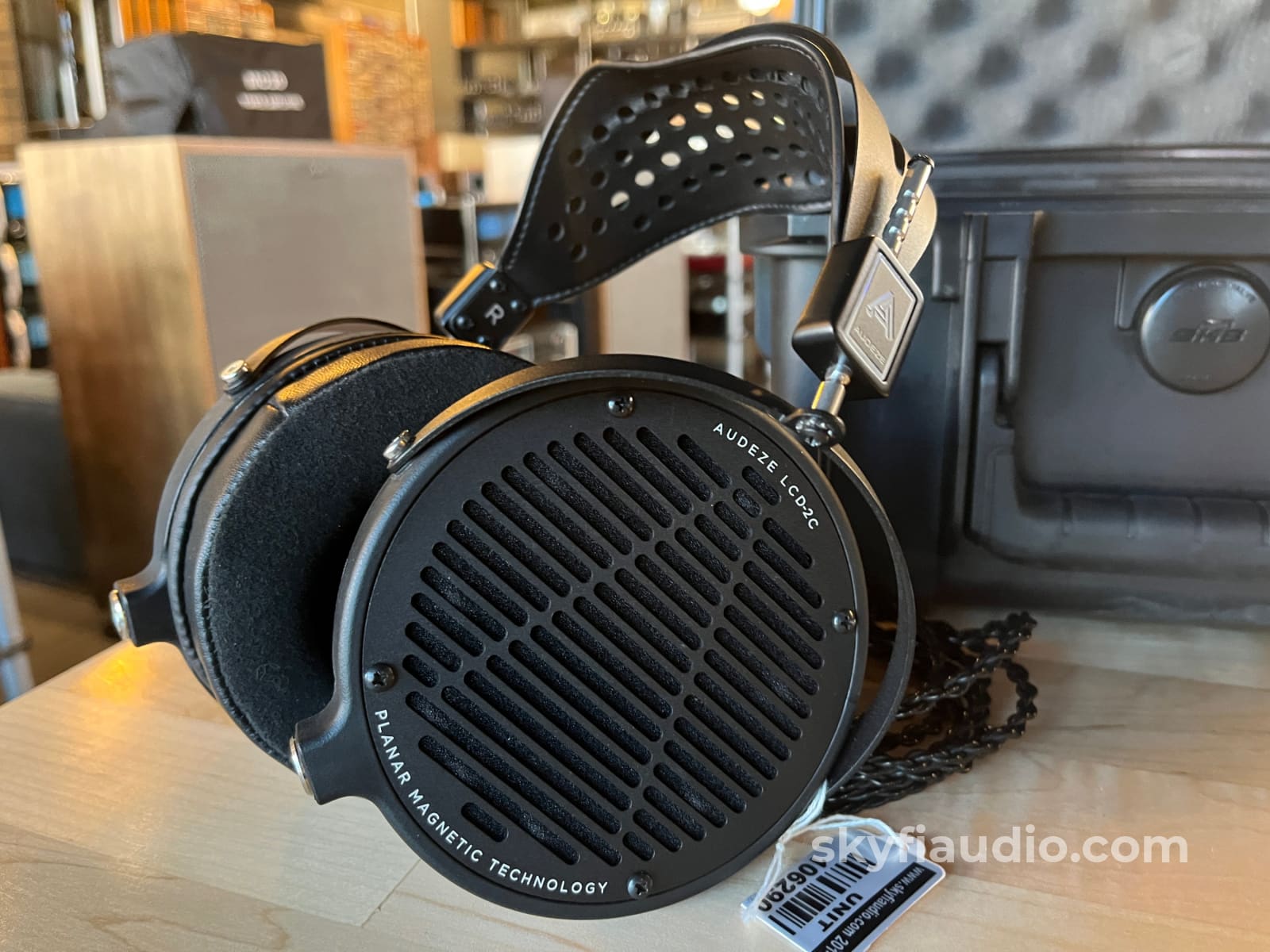 Audeze LCD-2C Classic Planar Magnetic Headphones
