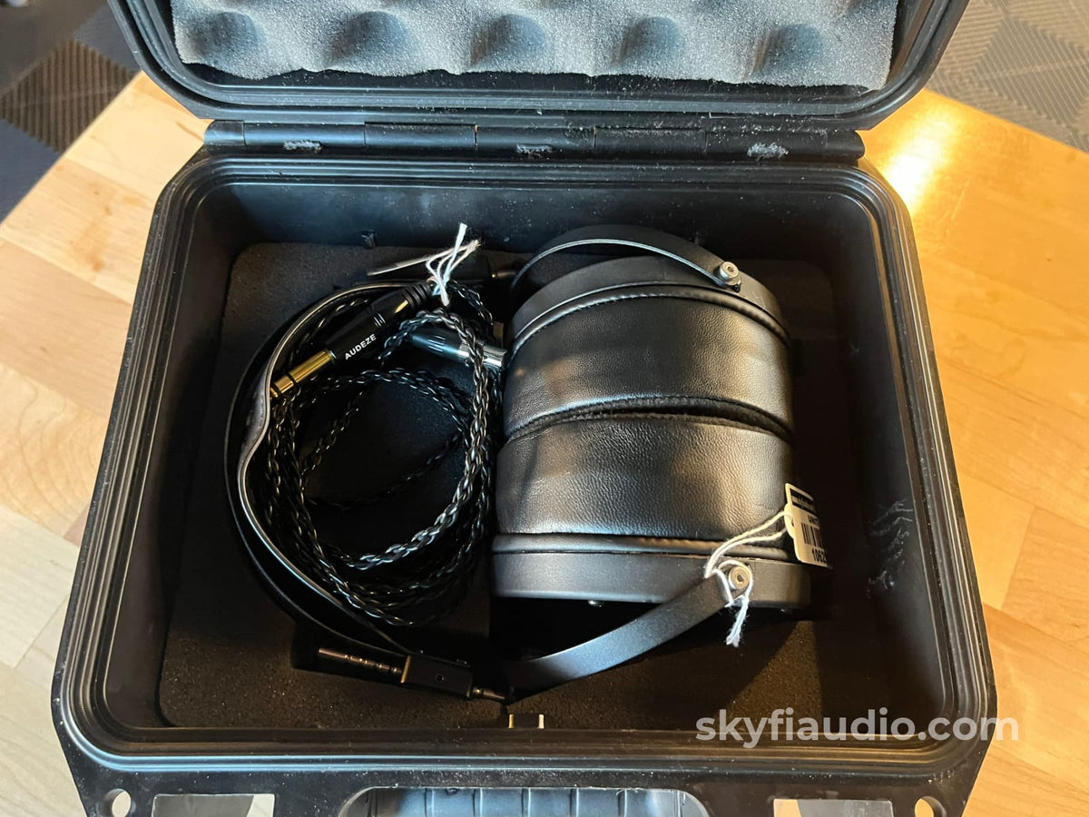 Audeze LCD-2C Planar Magnetic Headphones Headphones