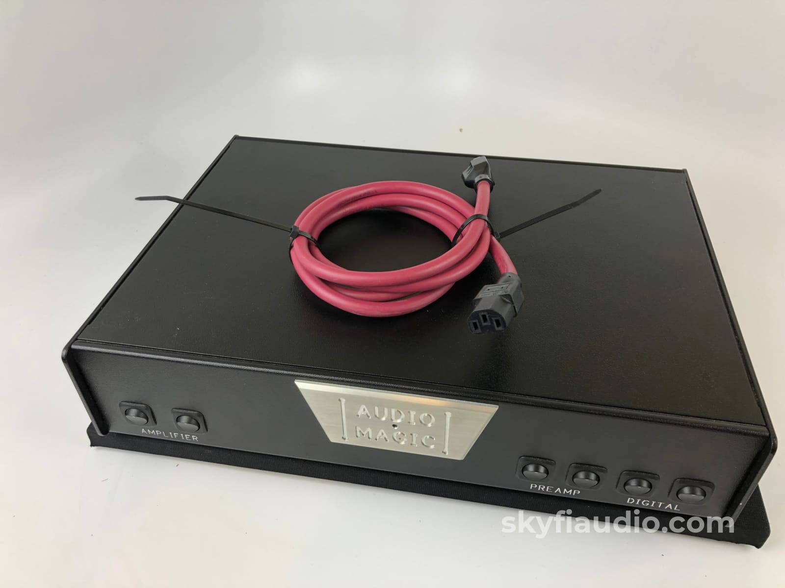 Audio Magic Stealth Xxx Power Conditioner - Great Reviews