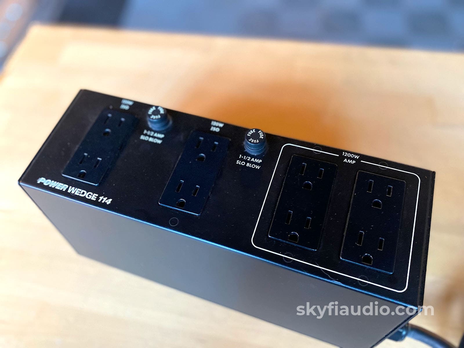 Audio Power Industries Wedge Pw114 Conditioner
