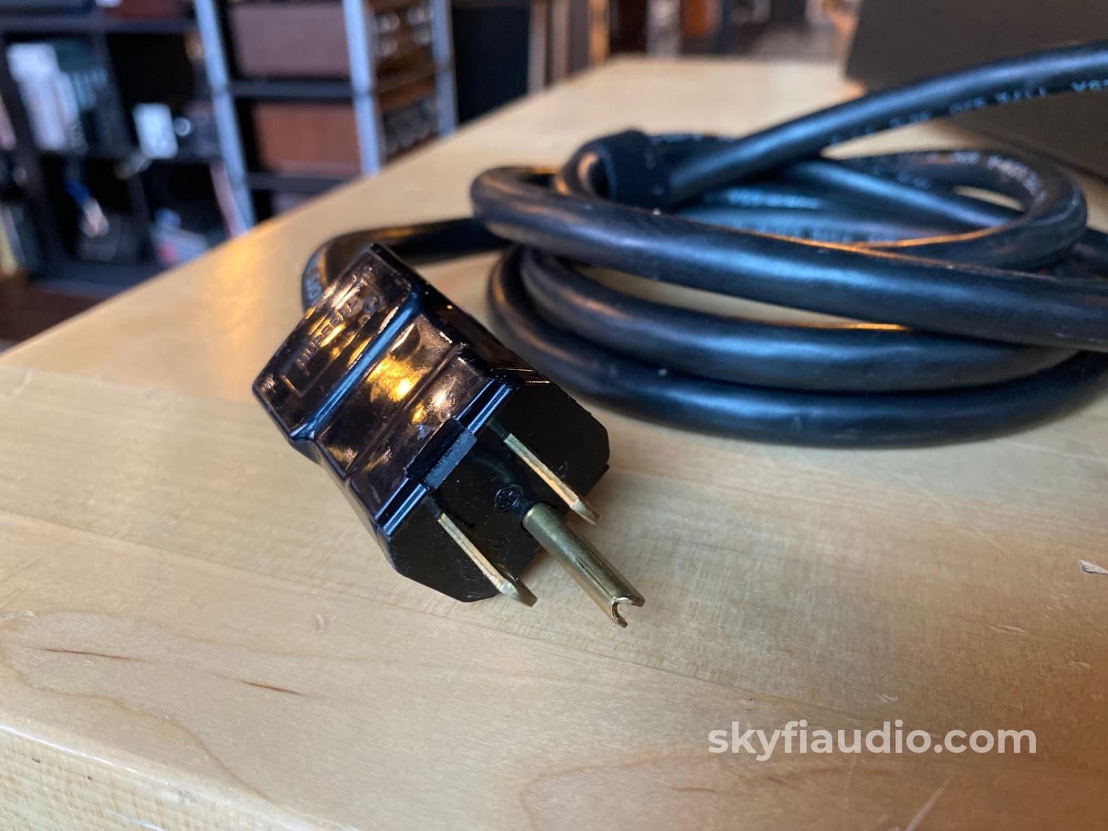 Audio Power Industries Wedge Pw114 Conditioner