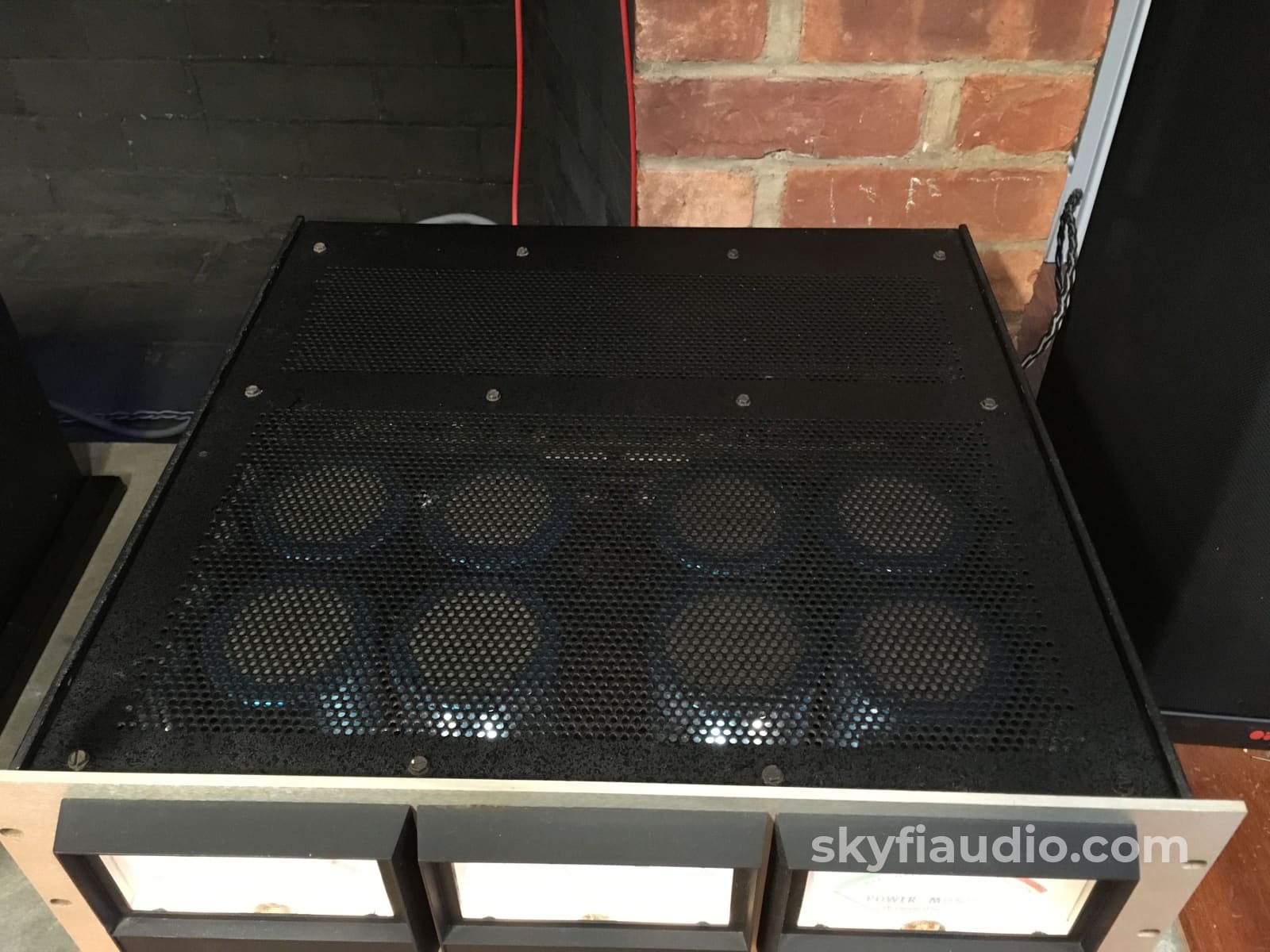 Audio Research D-110 Solid State Amplifier