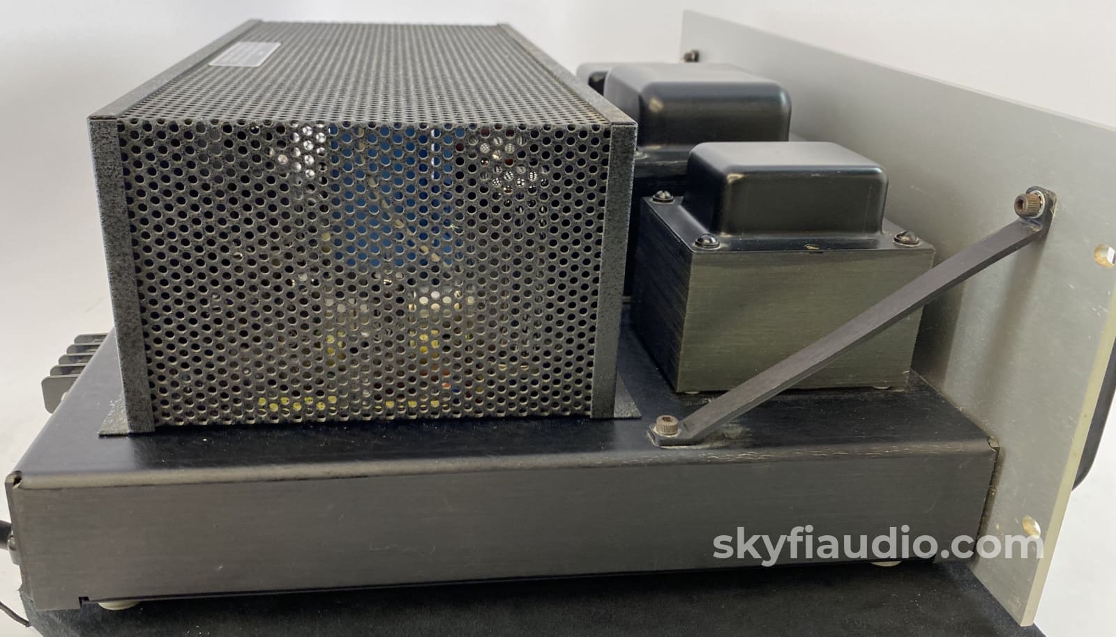 Audio Research D70 MKII Tube Amplifier - Complete Set