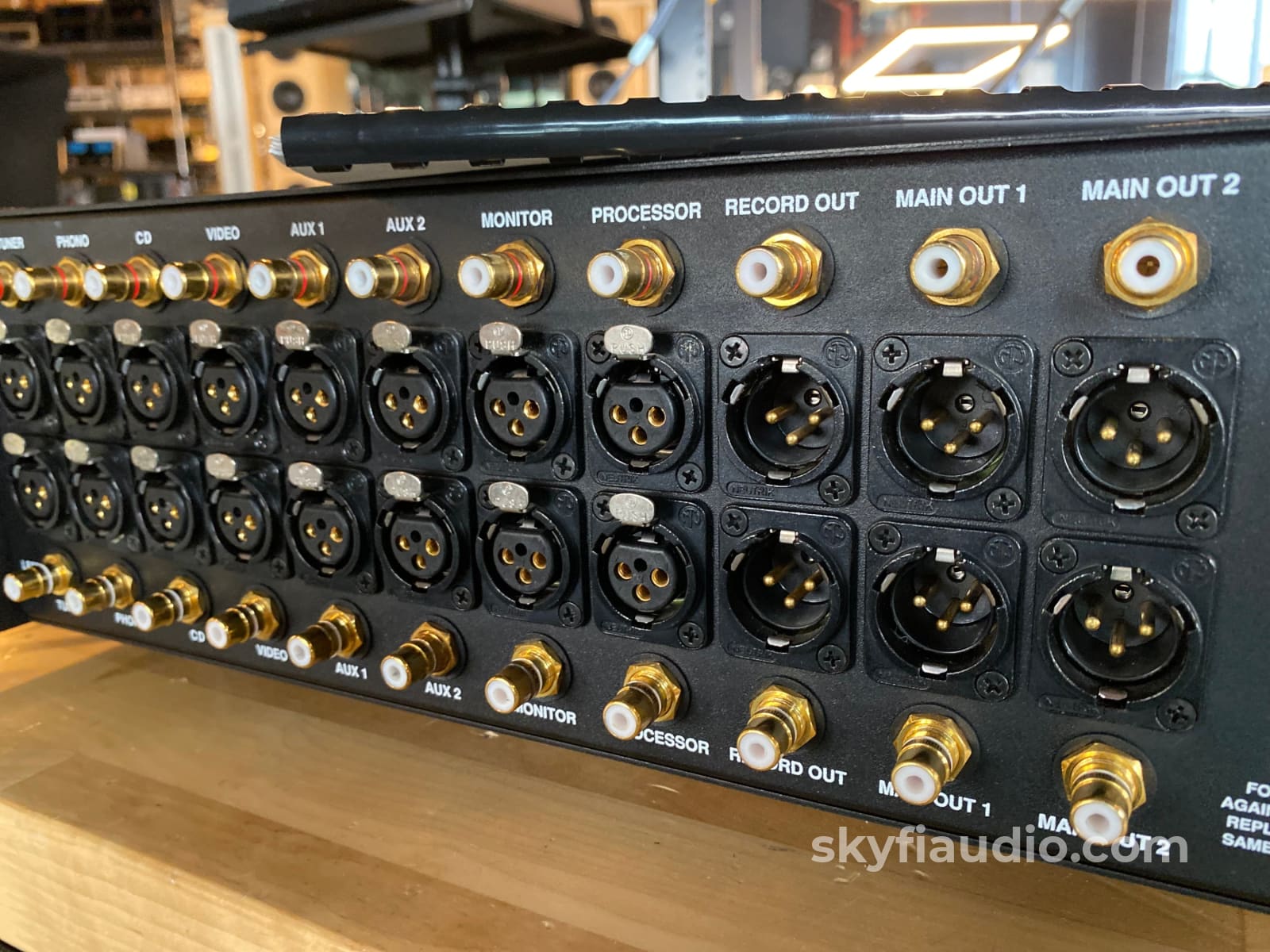 Audio Research Ls25 Mkii Tube Preamplifier With Remote