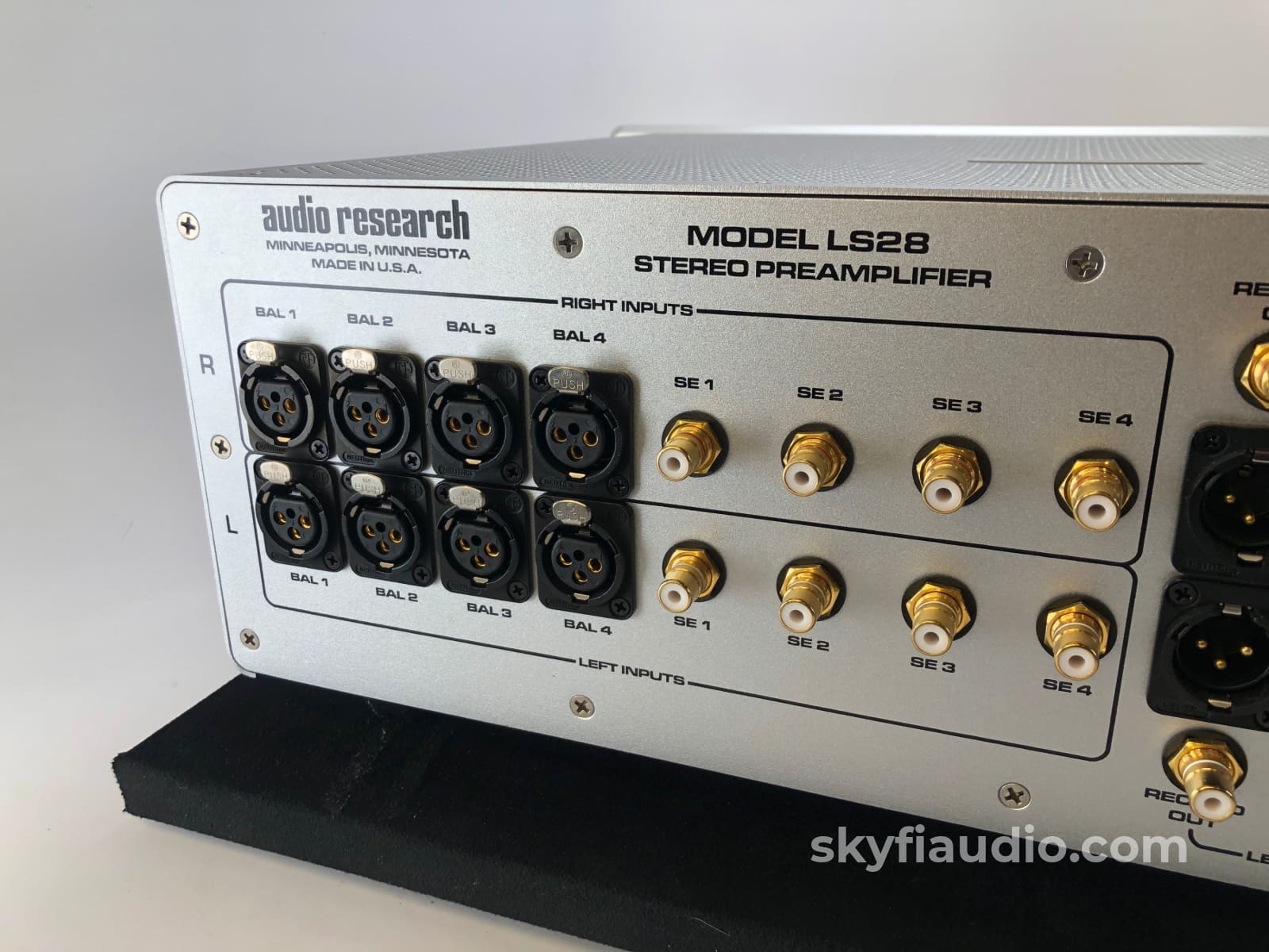 Audio Research Ls28 All Tube Preamp - Complete With Warranty Preamplifier