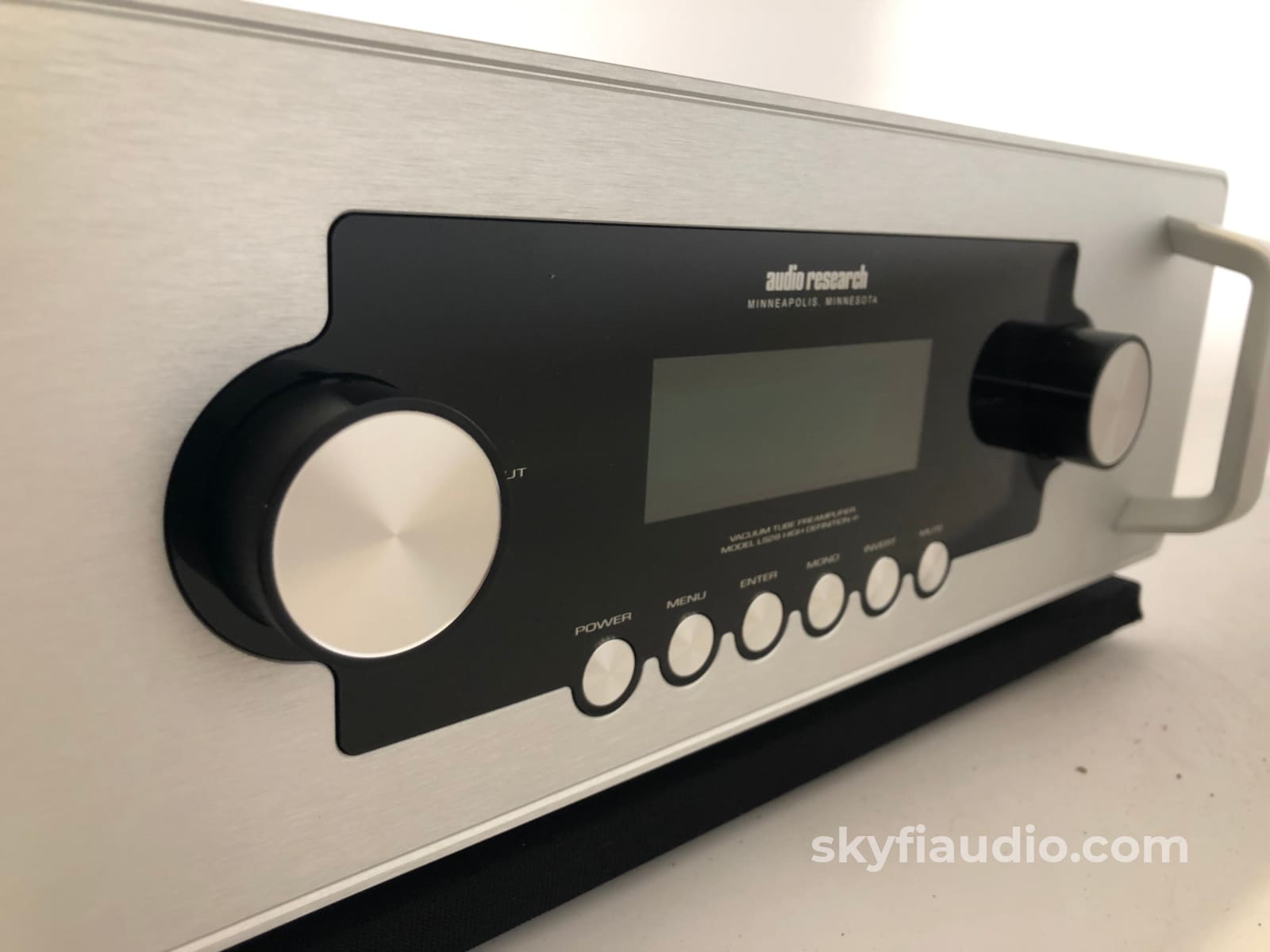 Audio Research Ls28 Tube Preamp - Like New And Still Under Warranty Preamplifier