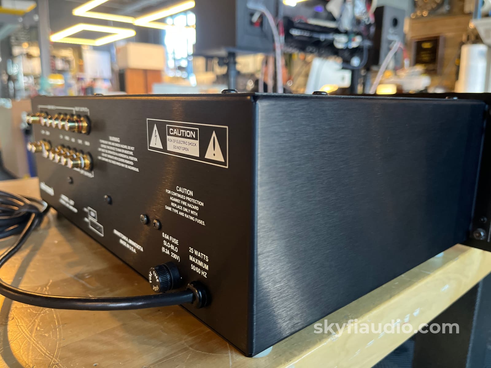 Audio Research LS7 Tube Preamplifier Preamplifier