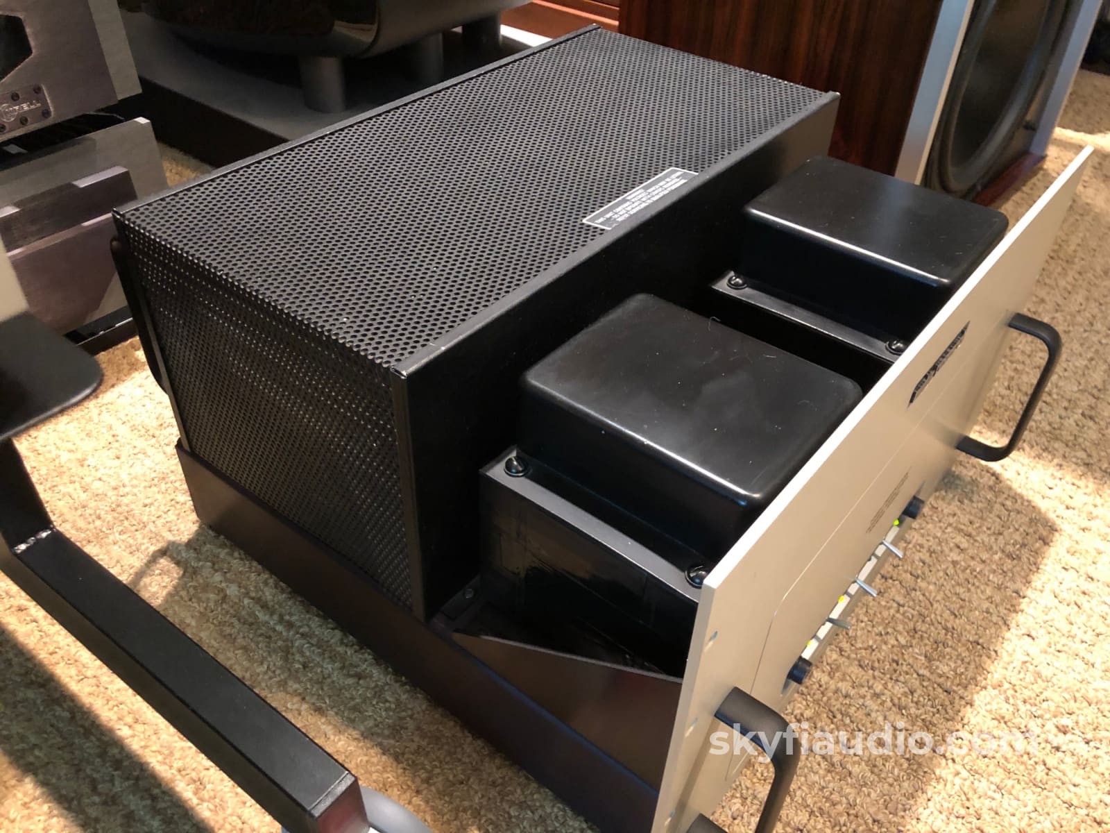 Audio Research M300 Tube Monoblock Amplifiers - 300W! Amplifier