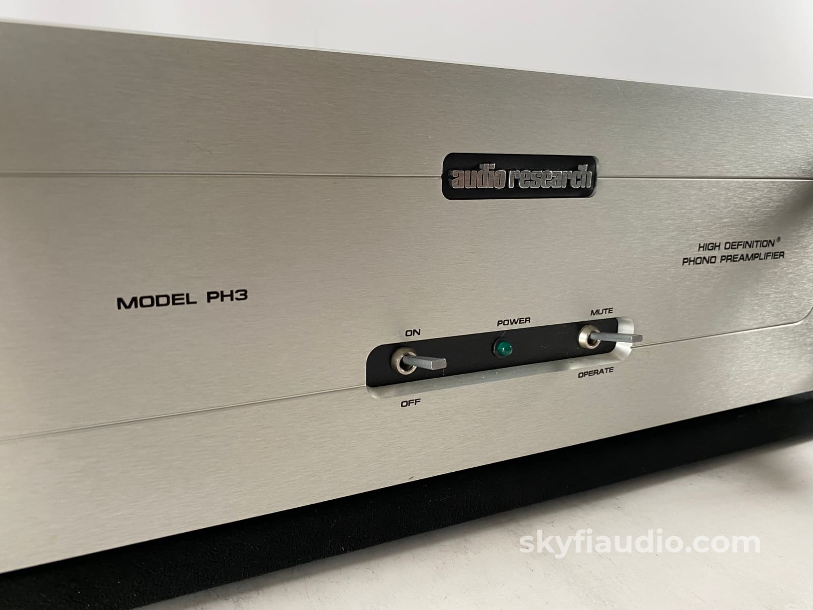 Audio Research Ph3 Hybrid Tube Phono Preamplifier