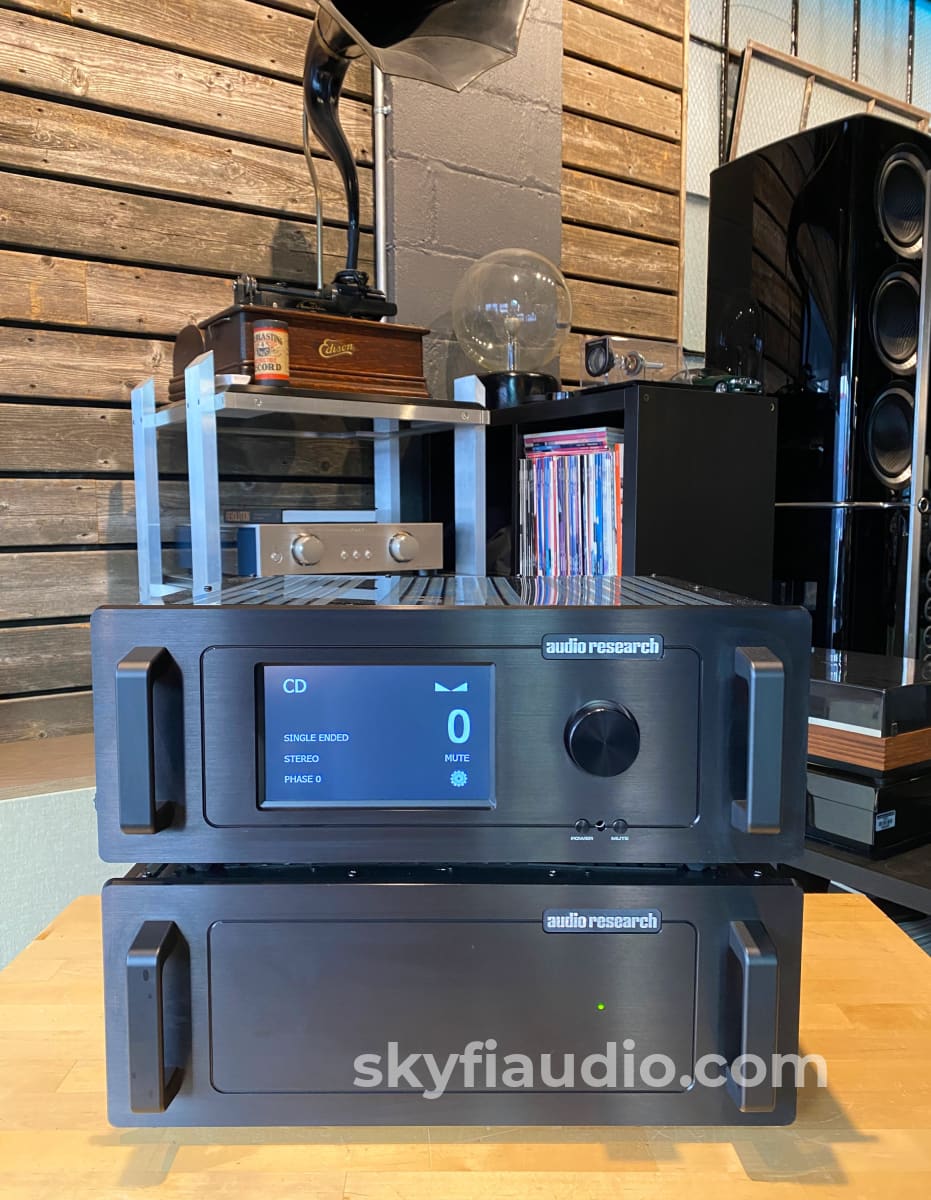 Audio Research Reference 10 (Ref10) Line-Stage Tube Preamplifier Preamplifier