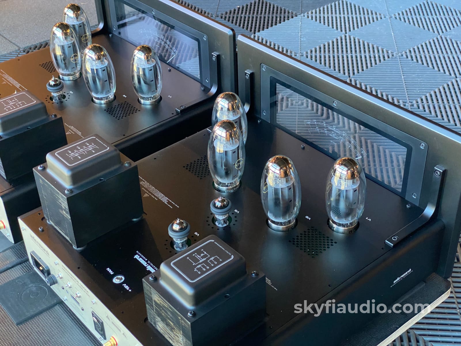 Audio Research Reference 160 M - Most Beautiful Amplifier Ever Made Amplifier