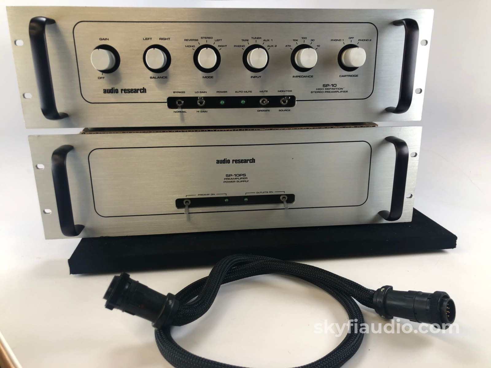 Audio Research Sp-10 - Two Chassis Tube Preamplifier