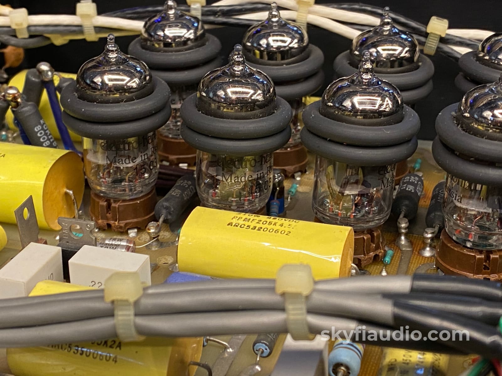 Audio Research Sp-10 - Two Chassis Tube Preamplifier